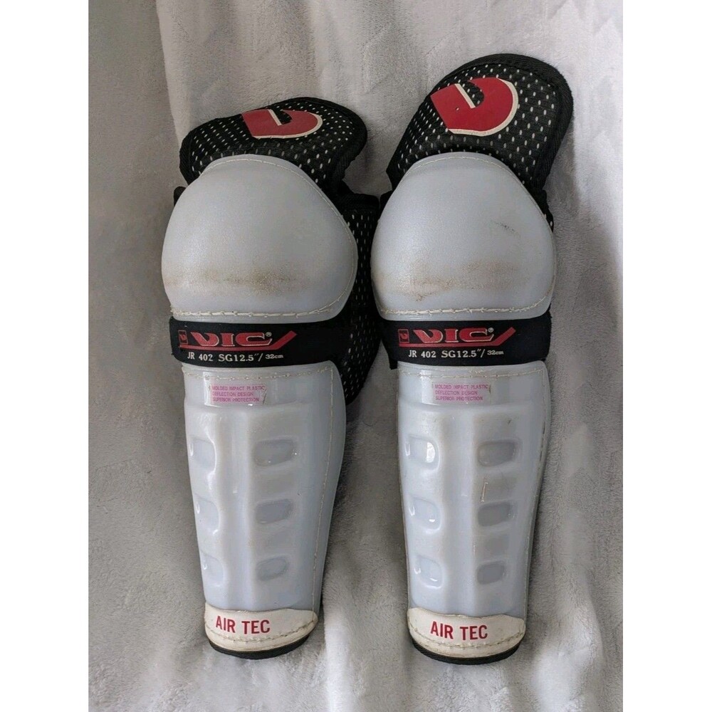 Junior VIC Ultra Hockey Shin Guards - Size 12.5"/32cm